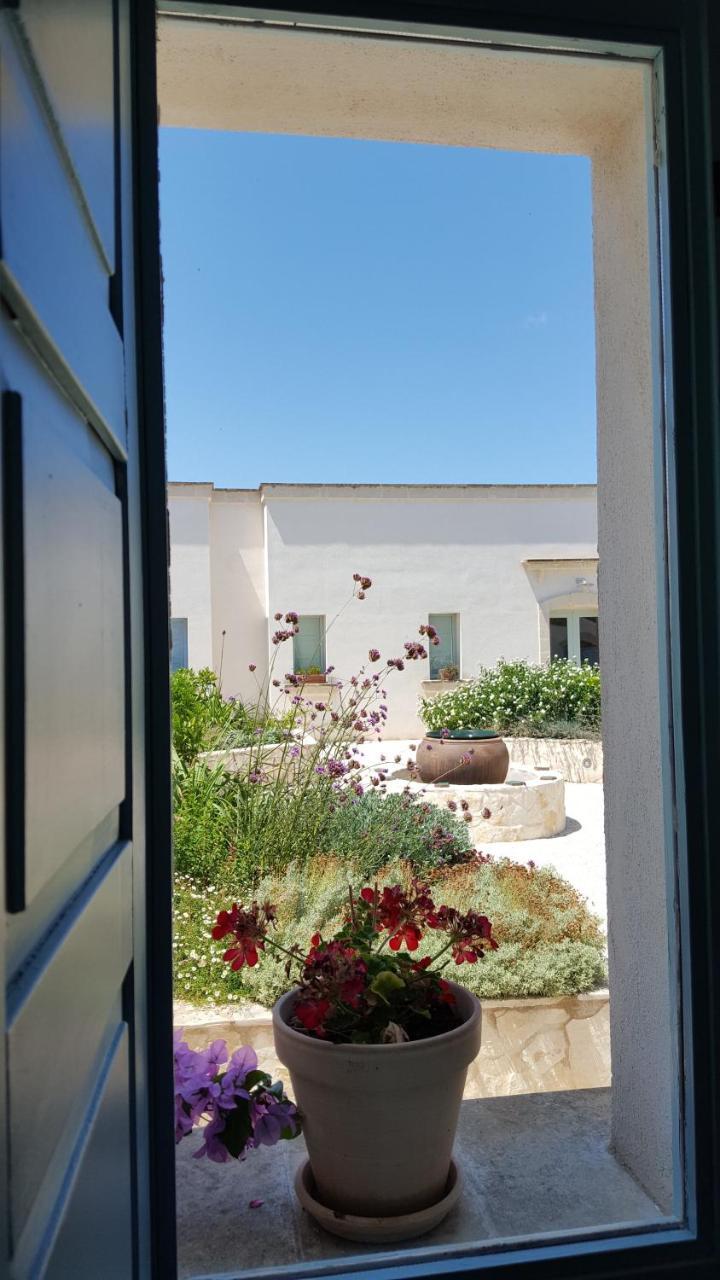 The Proud Garden Bed and Breakfast Carovigno Εξωτερικό φωτογραφία